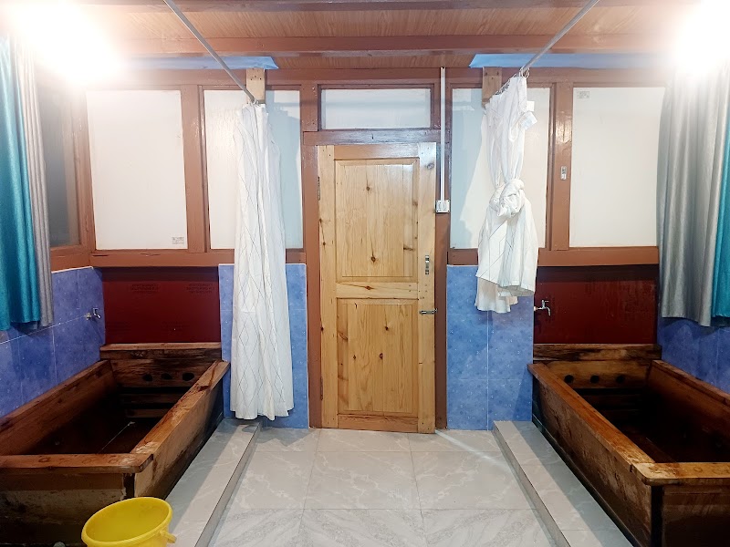 Kuenchap Hotstone bath Paro