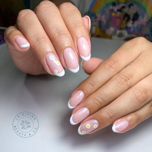 La Divina Beauty Asunción