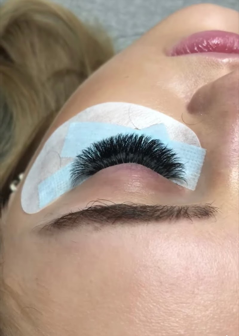 Lash Cafe & Beauty Bar Clinton Twp - Day Spa in Clinton Twp