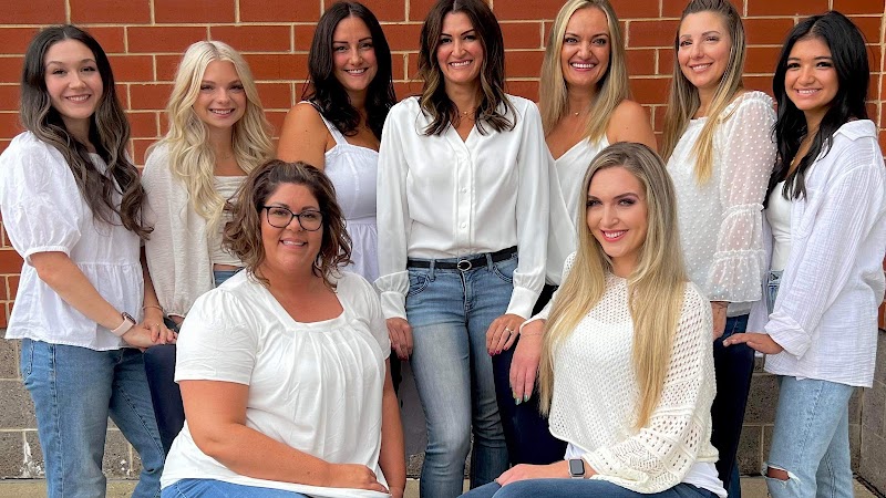 Lash Out Spa & Permanent Makeup Lake in the Hills - Day Spa in Lake in the Hills