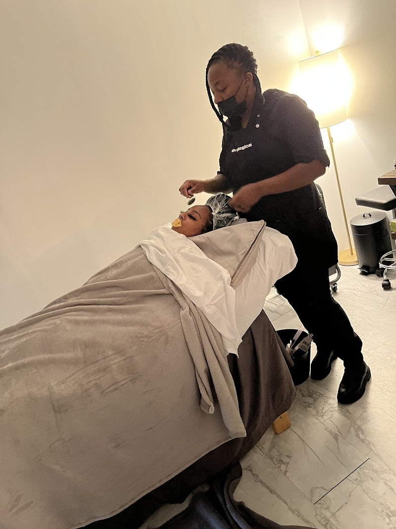 Legit 3 Beauty Bar Eastlake - Day Spa in Eastlake