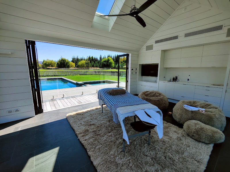 Let It Go Mobile Massage Wanaka