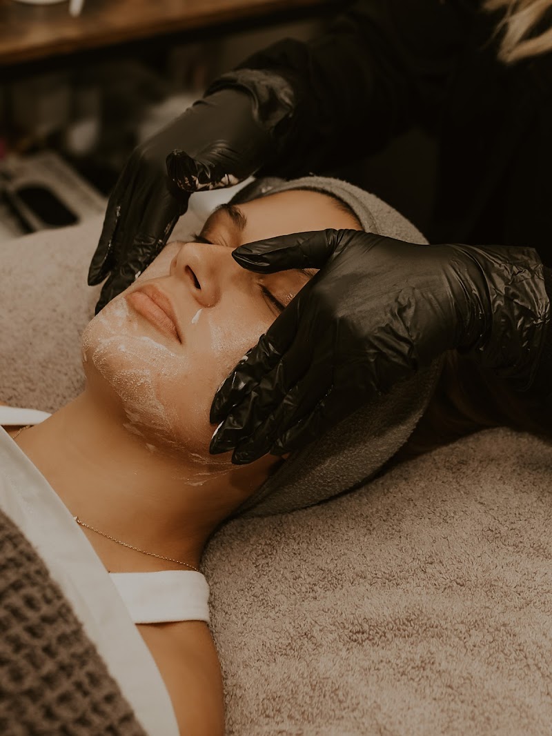 LMK Esthetics Skincare Spa Lake Ozark - Day Spa in Lake Ozark