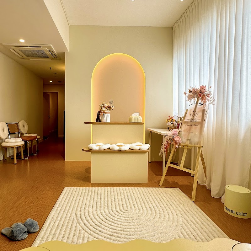 LOL Health Wellness Center Petaling - Wellness Retreat in Petaling