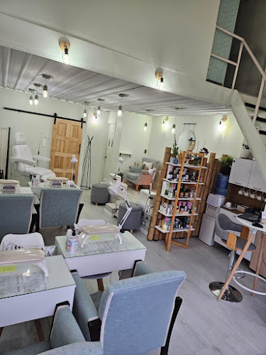 Lua Bai - Clínica Estética | Masajes | Manicure | Depilación | Podología San Pedro de La Paz