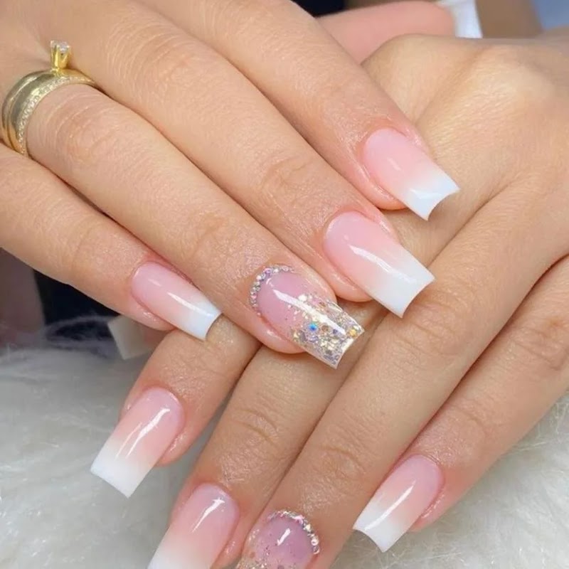 Lucia Coiffeur São Sebastião - Day Spa in São Sebastião