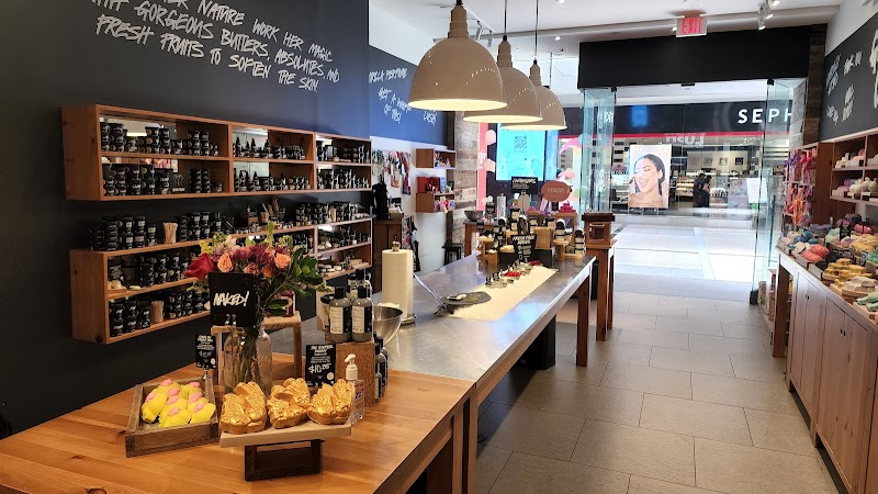 Lush Fresh Handmade Cosmetics Lawrenceville - Day Spa in Lawrenceville