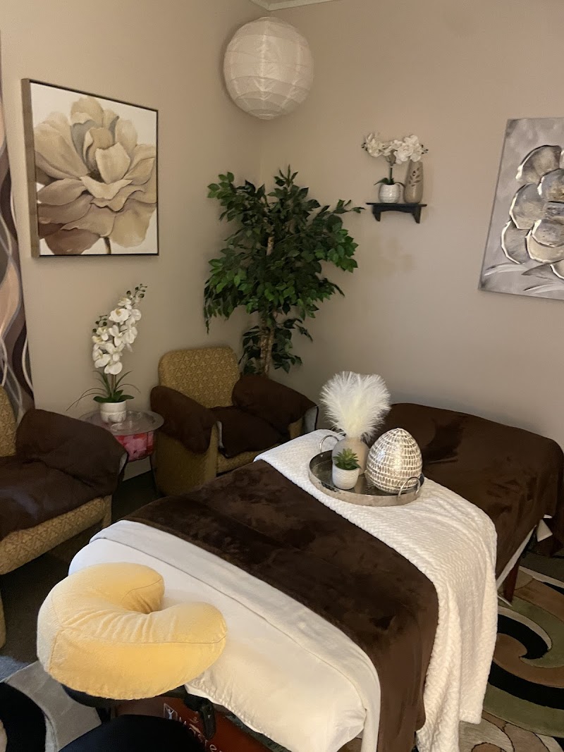 Luxurious Essentials Southfield photo