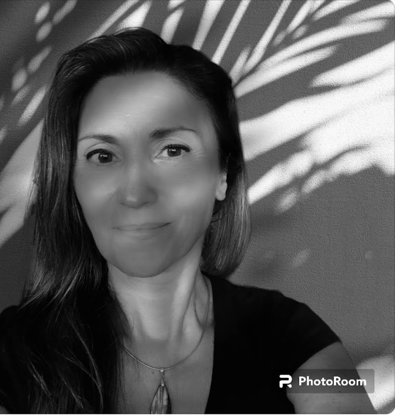 M & Ces Instants Massages Bien-Etre, experte cutanée, Physio-Esthéticienne Bourg-en-Bresse - Day Spa in Bourg-en-Bresse