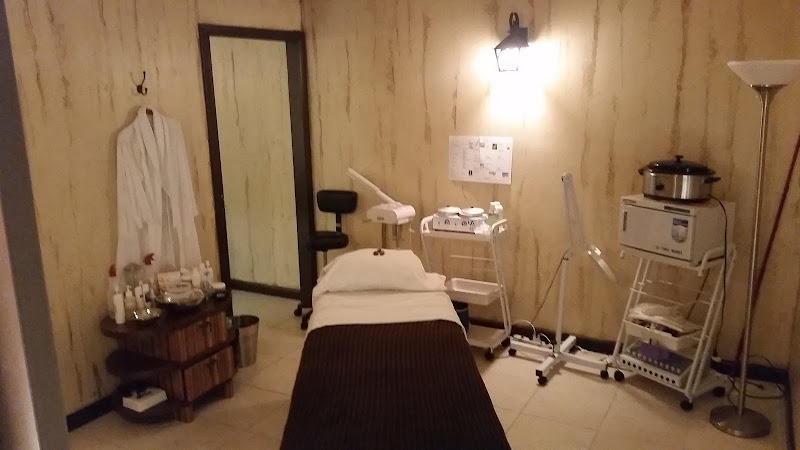 Machisimo Wellness Centers Hallandale Beach - Wellness Retreat in Hallandale Beach