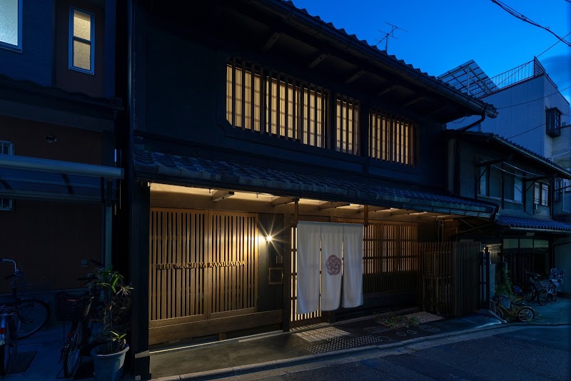 Machiya Salon Fuwa-ri Kyoto City Higashiyama Ward - Day Spa in Kyoto City Higashiyama Ward