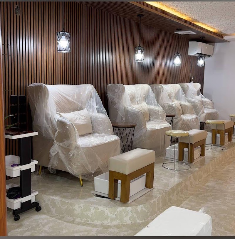 Mariyah Beauty Center Prince Mohammed Ibn Salman Ibn Abdulaziz Rd - Day Spa in Prince Mohammed Ibn Salman Ibn Abdulaziz Rd