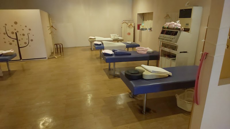 Massage & Body Care Plum Tree Minato Ward, Nagoya City - Day Spa in Minato Ward, Nagoya City