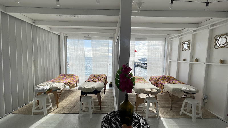 Massage By The Reef Day Spa San Pedro