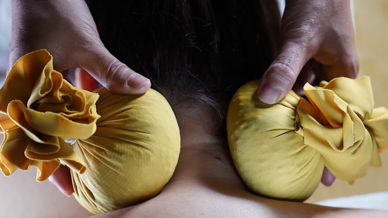 Massage Gia Đình Hương Sen 18 Quận Bình Thủy - Wellness Retreat in Quận Bình Thủy