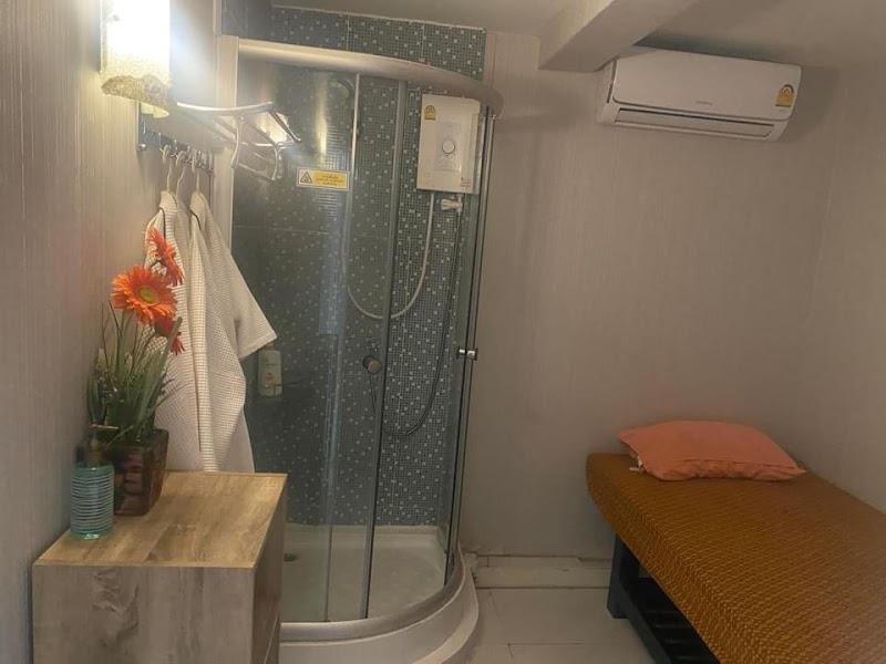 Massage kaede 304 Si Maha Phot - Day Spa in Si Maha Phot