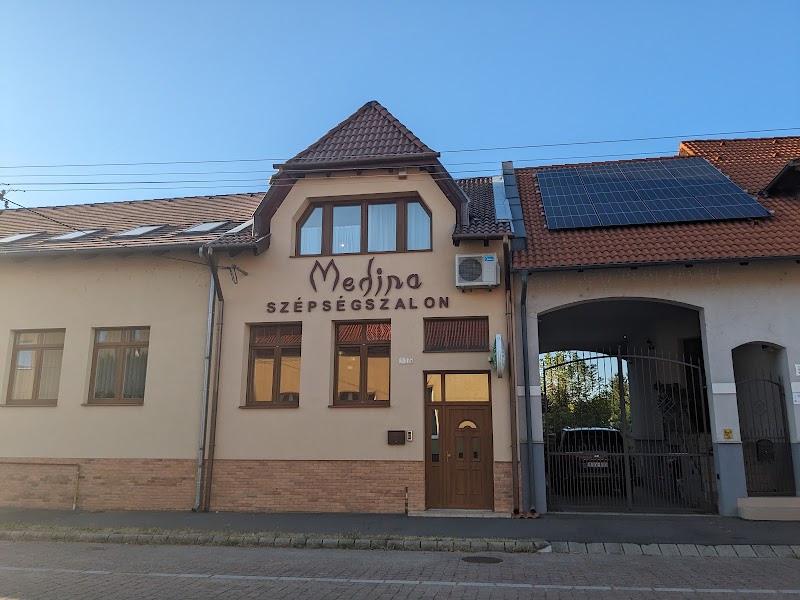 MEDina masszázs és szolárium Füzesgyarmat - Day Spa in Füzesgyarmat