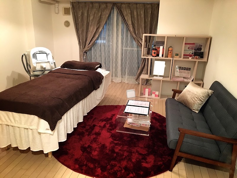 Men's & Ladies Hair Removal, Massage, and Oil Shop Relaxation Baku Nagoya Showa Ward - Day Spa in Nagoya Showa Ward