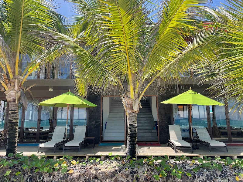 Mi Playa Galapagos Beachfront Apartments