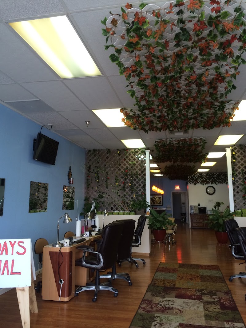 Mickey Nail Spa Destin - Day Spa in Destin