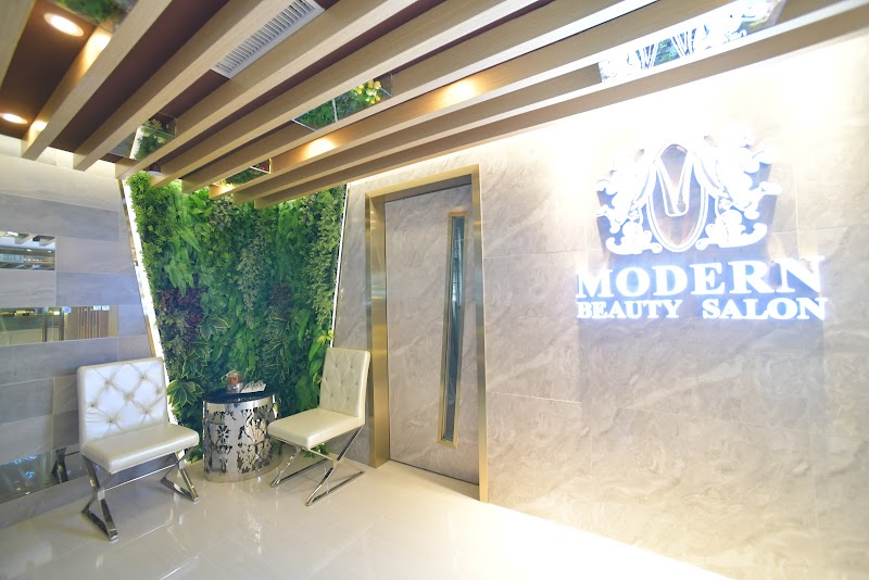 Modern Beauty Salon Tóngluówān - Day Spa in Tóngluówān