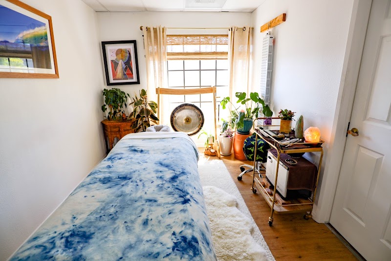 Moontide Wellness Huntington Beach - Wellness Retreat in Huntington Beach