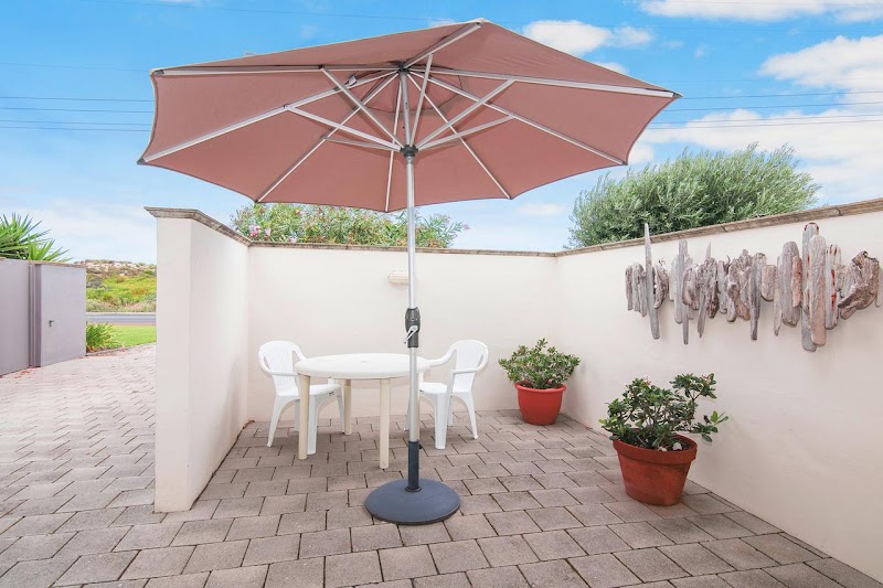 Mr. Smith's Spa Apartment by the Sea Prevelly - Day Spa in Prevelly