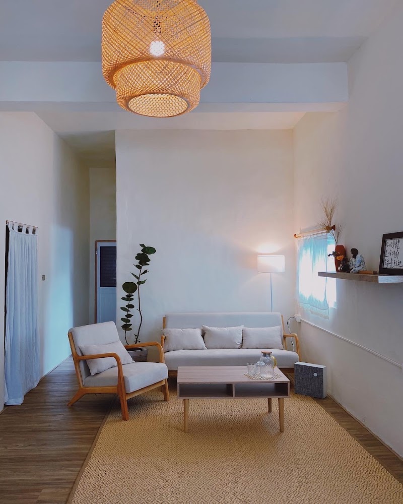 Mu Yi Coconut Oil Massage Studio Donghe Township - Day Spa in Donghe Township