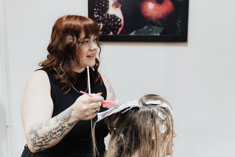 Mujeres Salon & Spa Eugene - Day Spa in Eugene