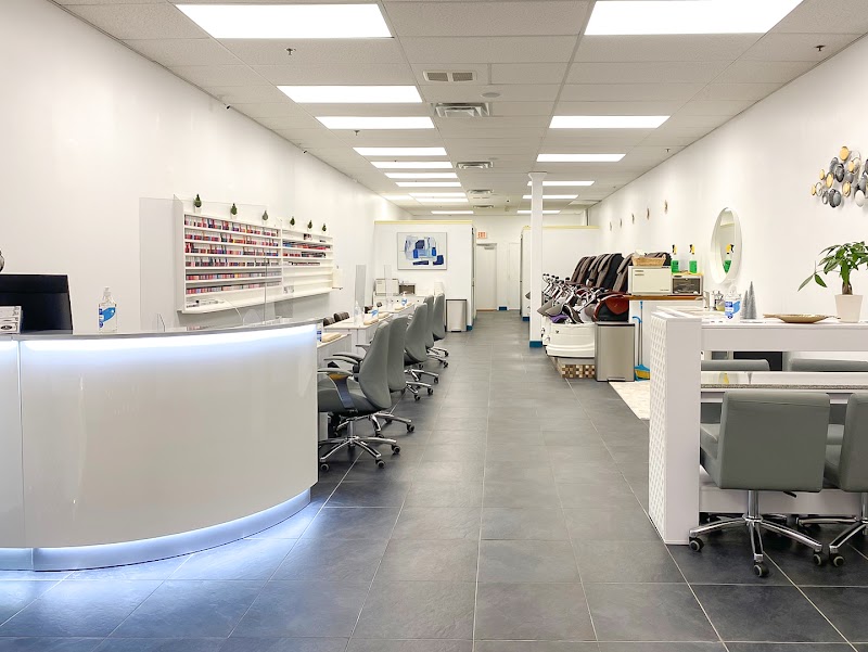 Nail Queen & Spa Mystic - Day Spa in Mystic