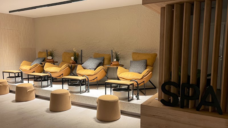 Nail Station Safwa - Day Spa in Safwa