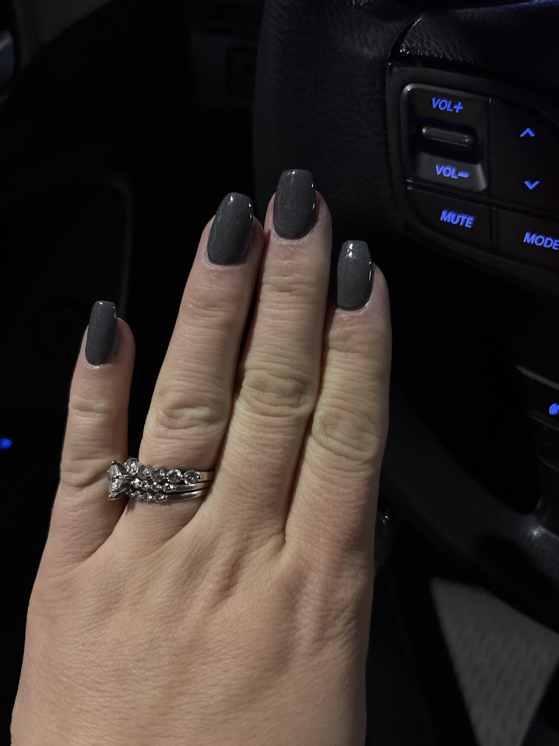 Nails By Nikki Winnetka - Day Spa in Winnetka