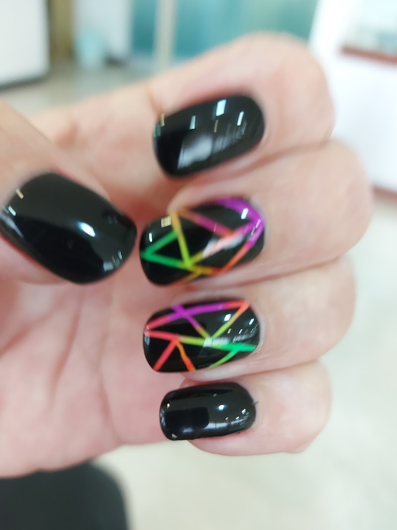 Nails On Santa Catarina - Day Spa in Santa Catarina