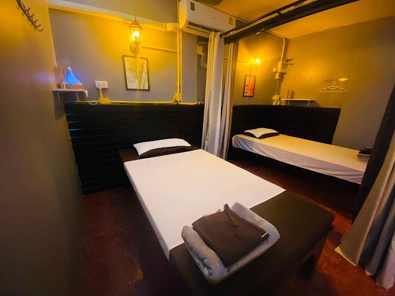 Naphatsanan Massage Shop Tha Muang - Day Spa in Tha Muang