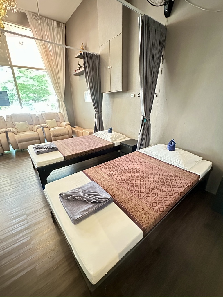 Nataveer Thai Massage Chum Phae - Day Spa in Chum Phae