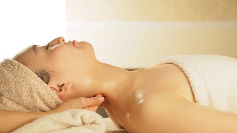 Natural Therapy Salon Fleuri Hachioji City - Day Spa in Hachioji City