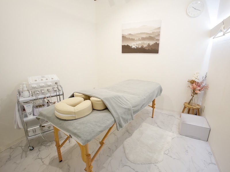 Nature Small Face Correction in Ibaraki Kobe City Nishi Ward - Day Spa in Kobe City Nishi Ward