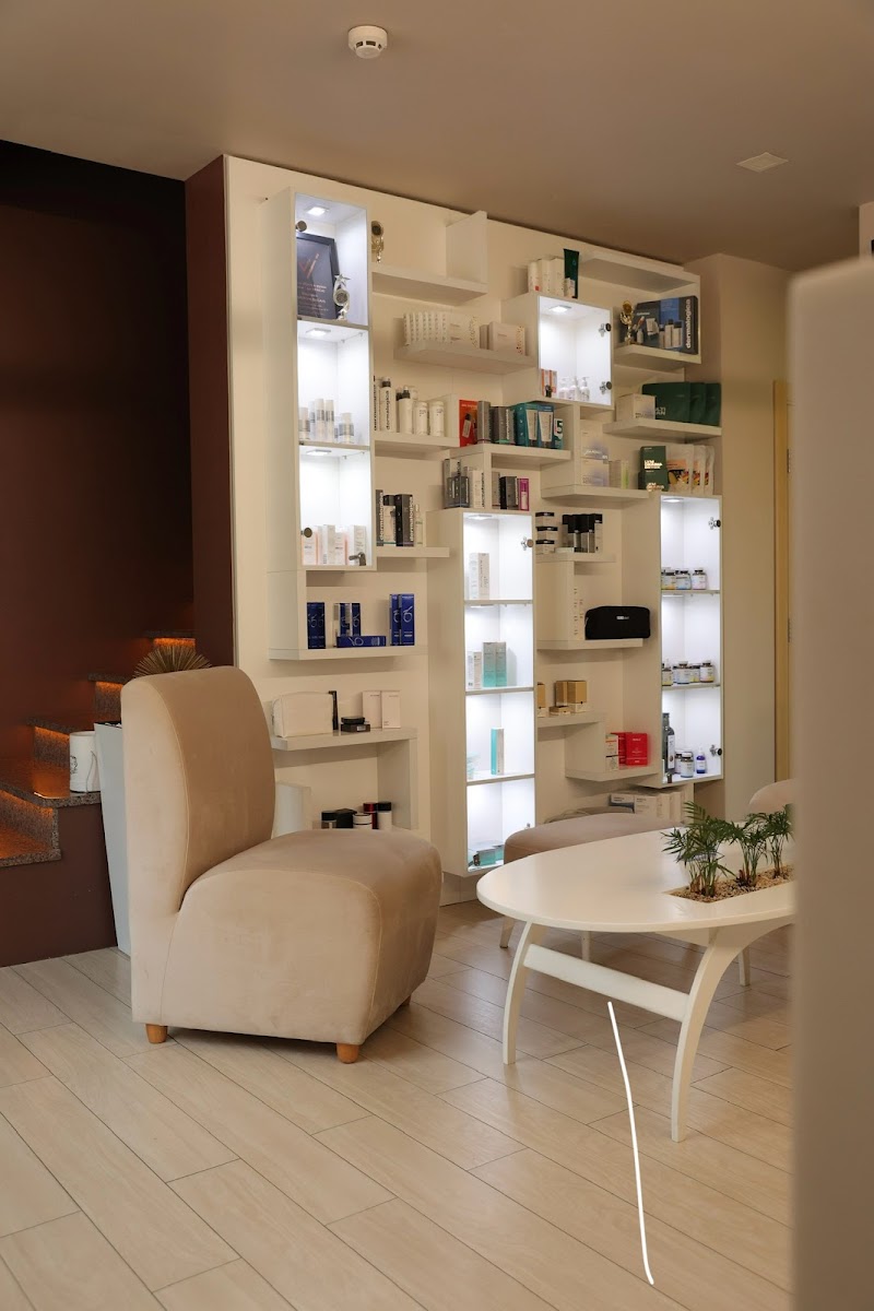 Naturel Personalized Medicine Clinic Chernivtsi - Day Spa in Chernivtsi