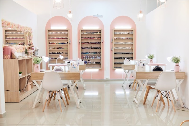 Naturella Spa de Manos y Pies Luque - Day Spa in Luque