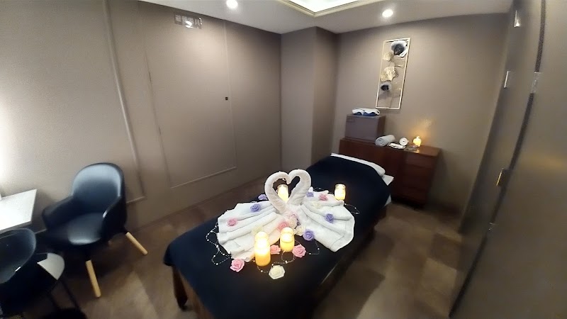 Nayuta Spa The Cave Yokohama City Nishi Ward - Day Spa in Yokohama City Nishi Ward