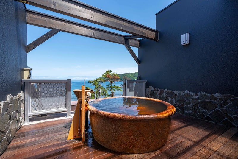 New Tomiyoshi Atami - Hotel Spa in Atami