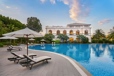 Nha Trang Marriott Resort & Spa, Hon Tre Island - Resort Spa in Nha Trang