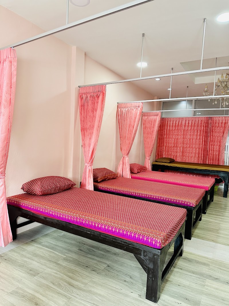 Nong Ploy Traditional Thai Massage Ban Pong - Day Spa in Ban Pong