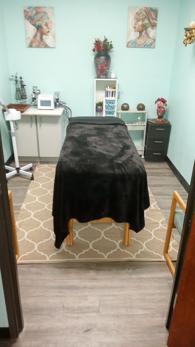 Nynoni's Relaxation Massage and Spa Livonia - Day Spa in Livonia