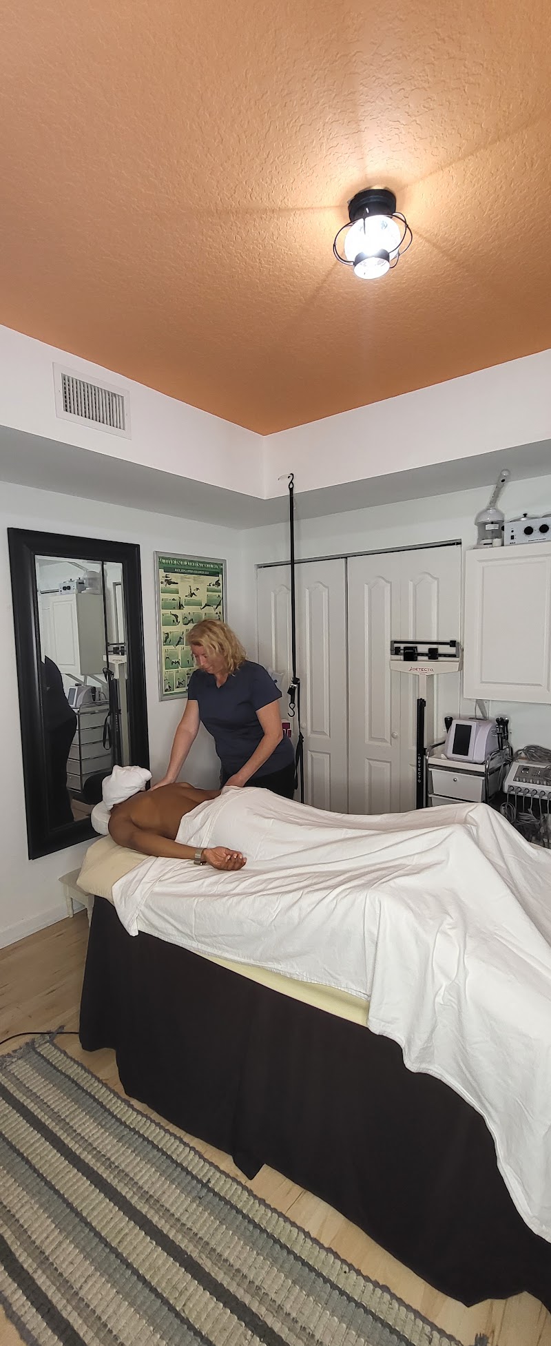 Oshun Body Sculpting, Massage, Stretching Spa West Palm Beach - Day Spa in West Palm Beach