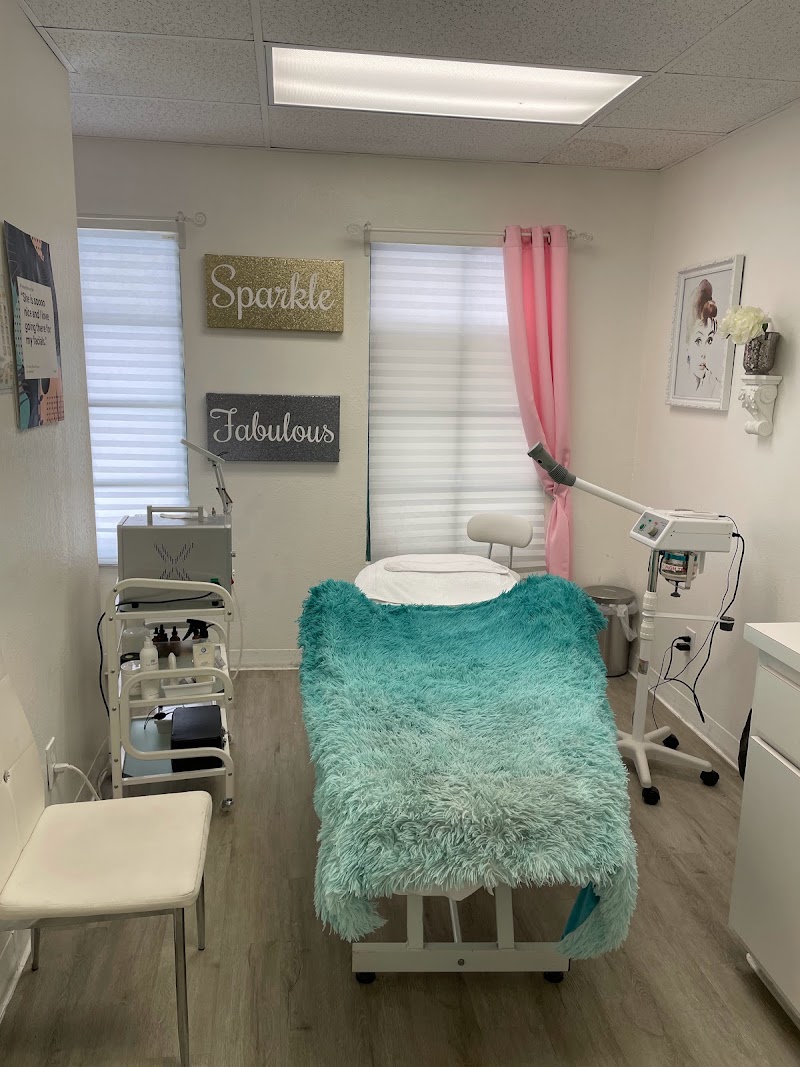 Pampered Beauty Bar Chino - Day Spa in Chino