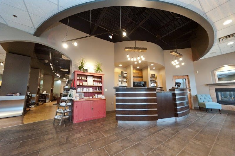 Parlour 9 Salon & Spa Lakeville - Day Spa in Lakeville