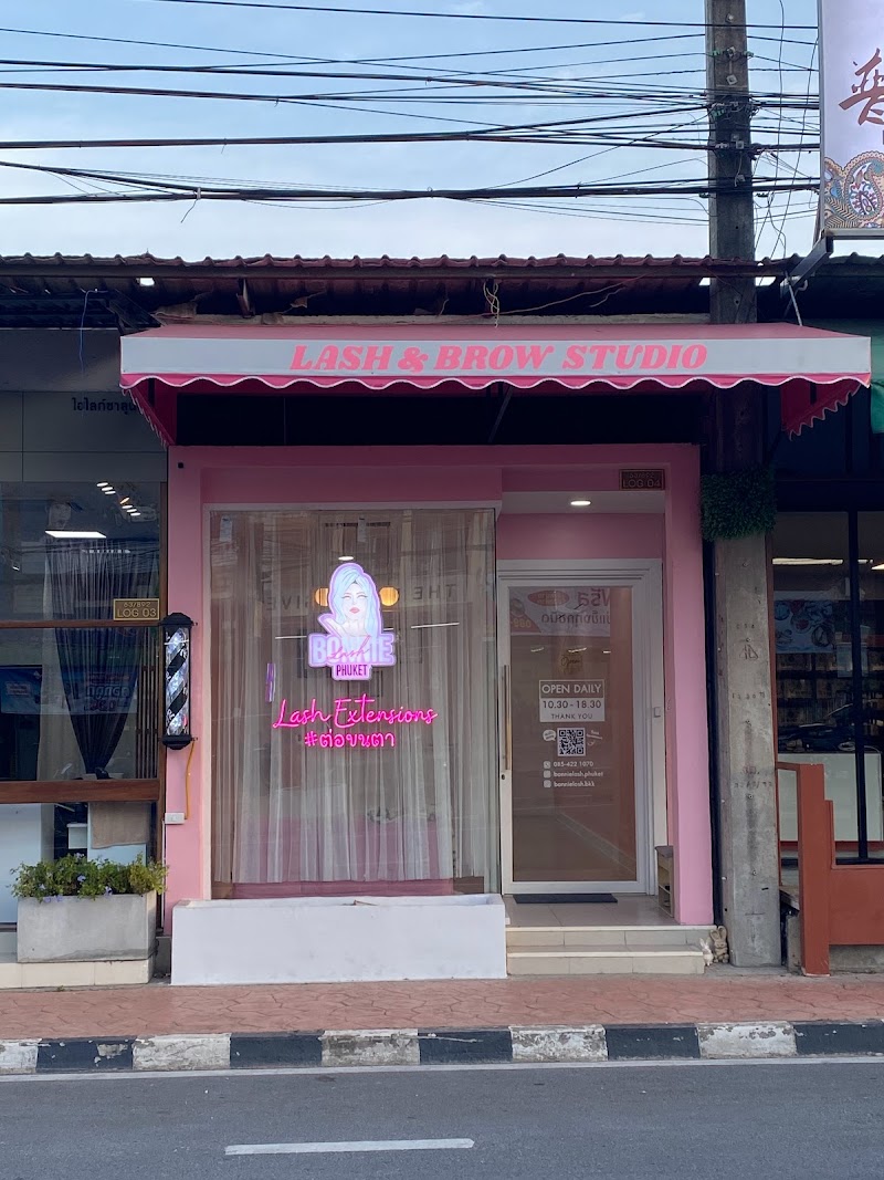 Phuket Eyelash Extension Shop - Day Spa in Phuket
