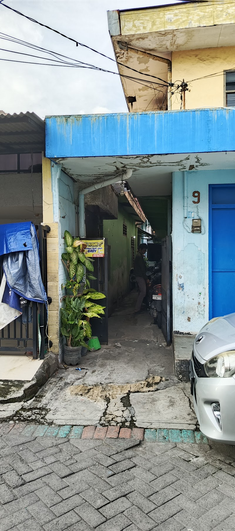 Pijat Bayi dan Anak Bu Nanik Surabaya - Day Spa in Surabaya