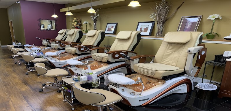 Pink Nails Round Lake Beach - Day Spa in Round Lake Beach